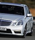 E 63 AMG mit 525 PS und AMG SPEEDSHIFT MCT 7-Gang-Sportgetriebe.